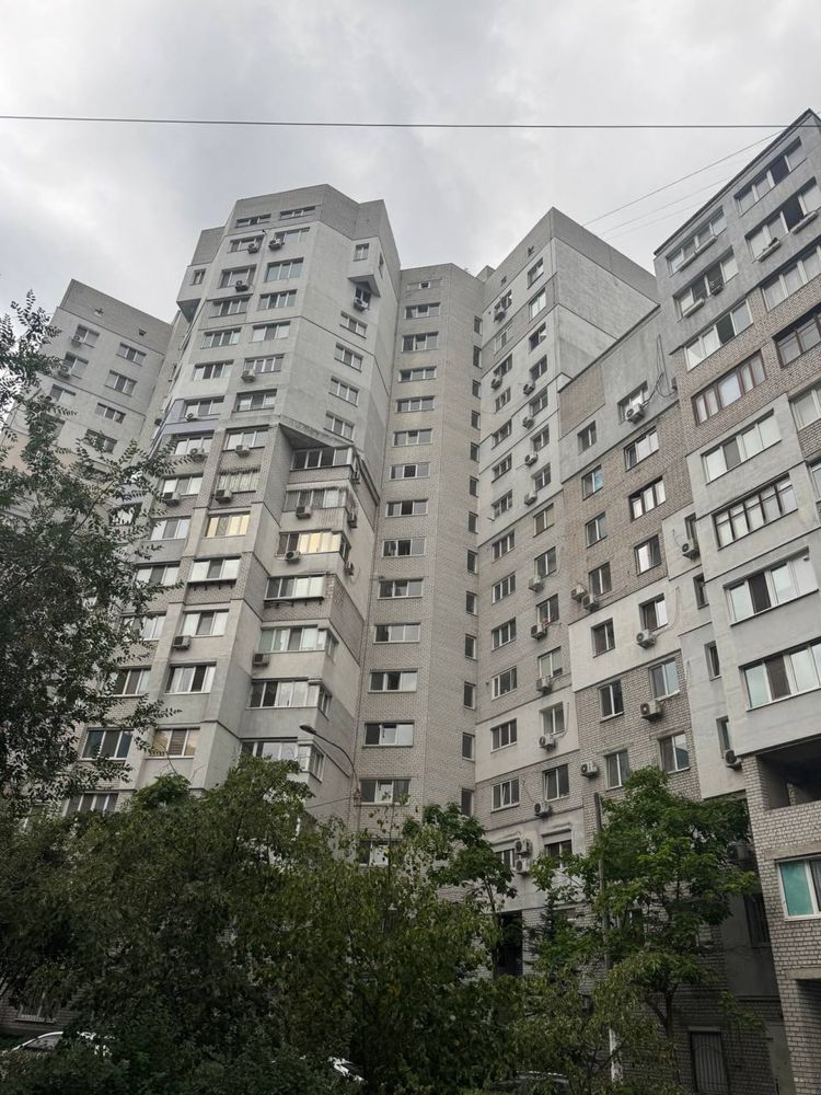 Продам 3 кімнатну квартру на ЖМ Ломівський(Фрунзенський)