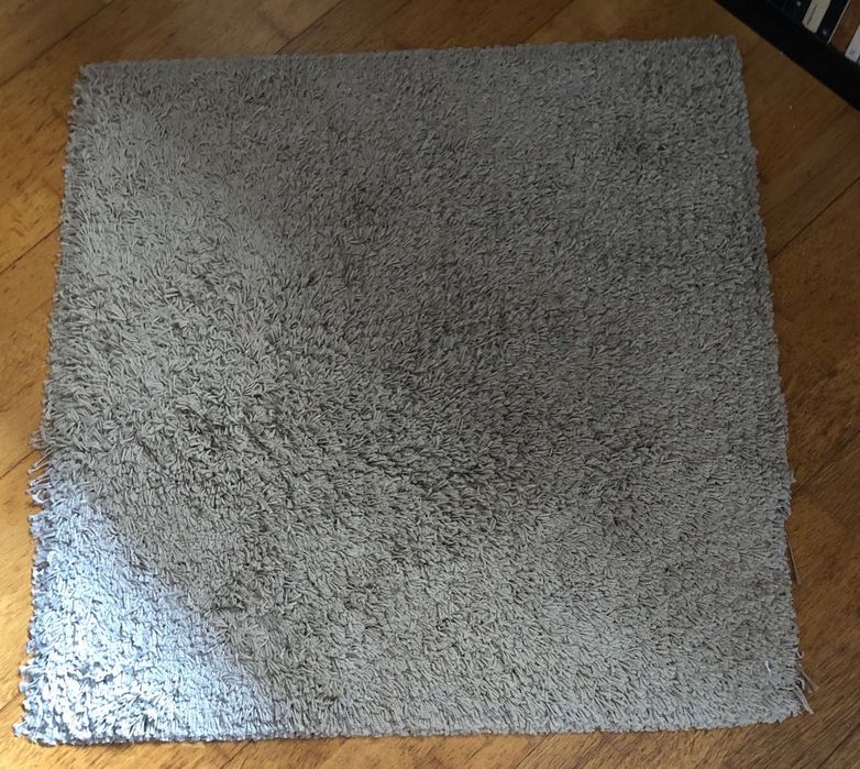 Tapete Quadrado Cinza