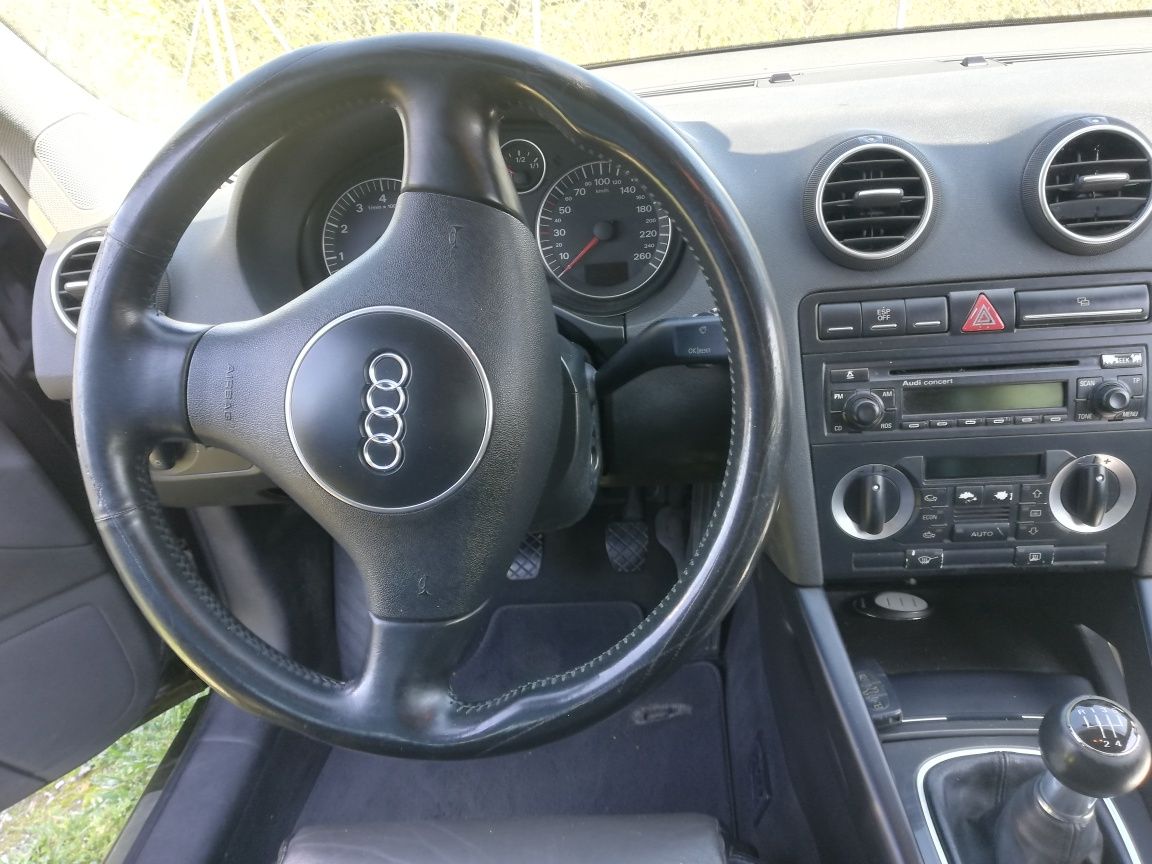 Audi A3 1.6 i sport