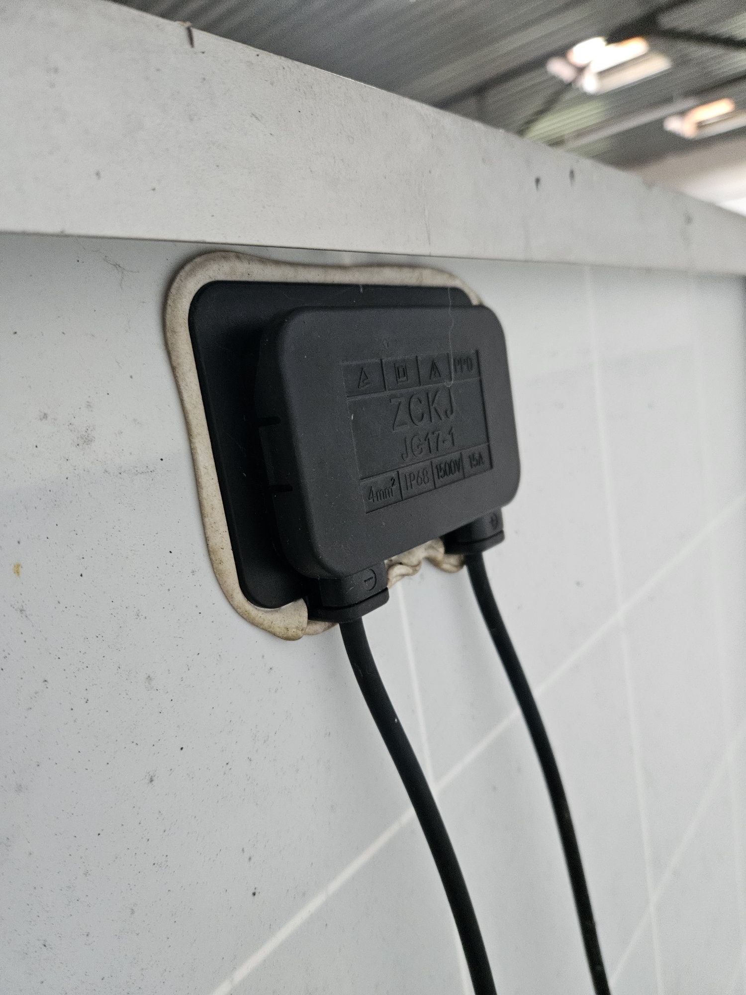 Zestaw OFFGRID. Panel 280W, przetwornica 1000W, regulator MPPT 75/15