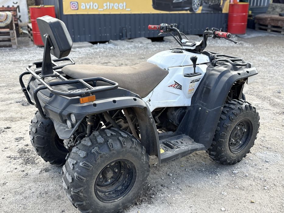 продаю квадроцикл