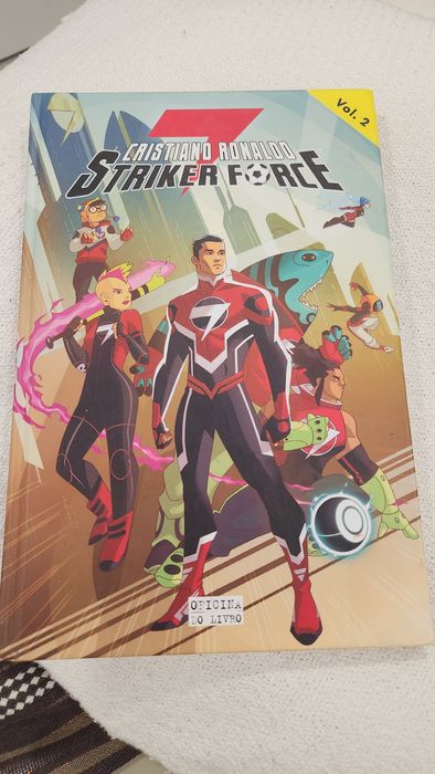 Vendo livro cristiano ronaldo stricker force 2