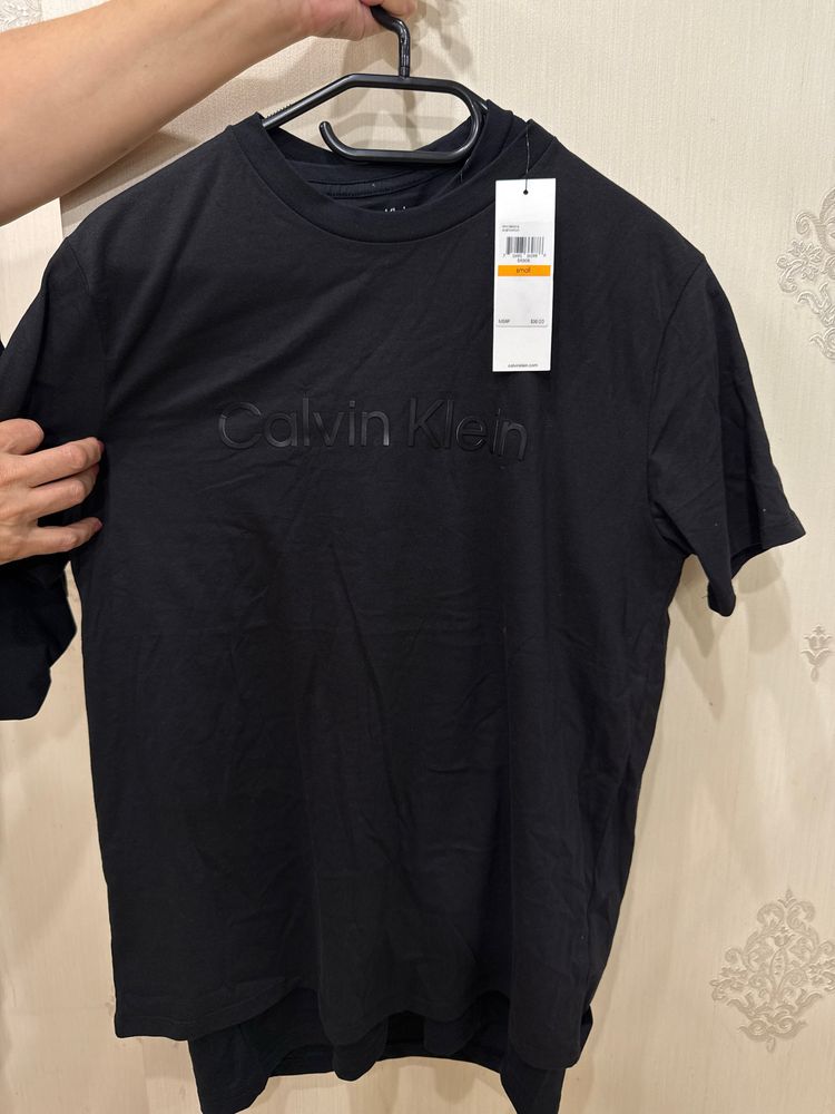 Футболка Calvin Klein
