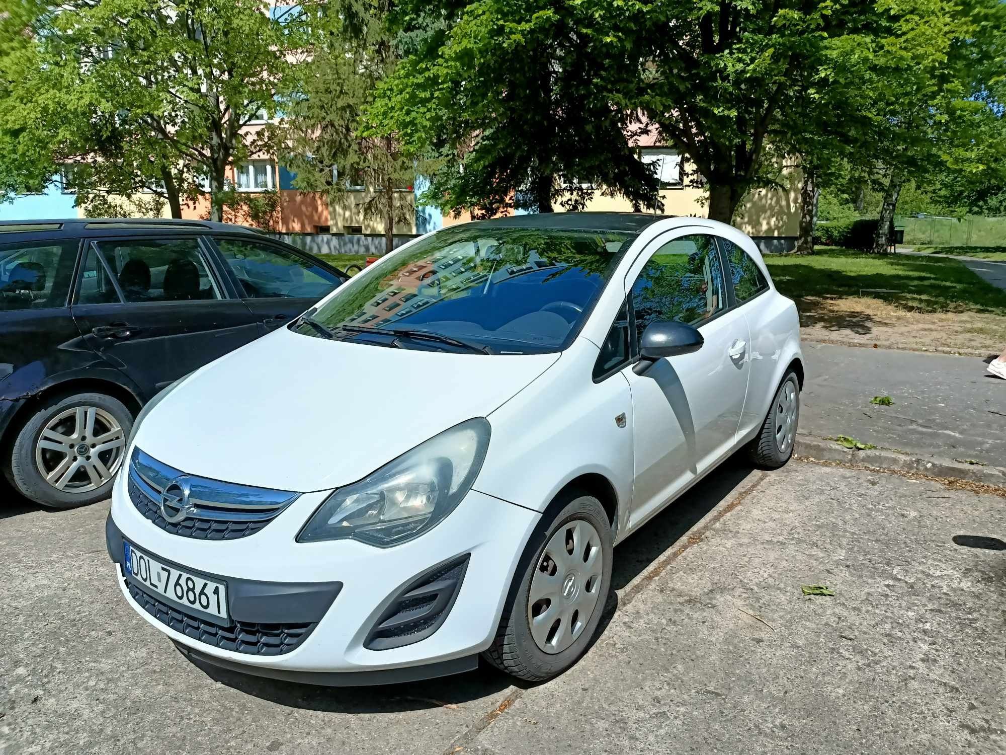 Opel Corsa, wbudowana navi, stan b.dobry, niskie spalanie!
