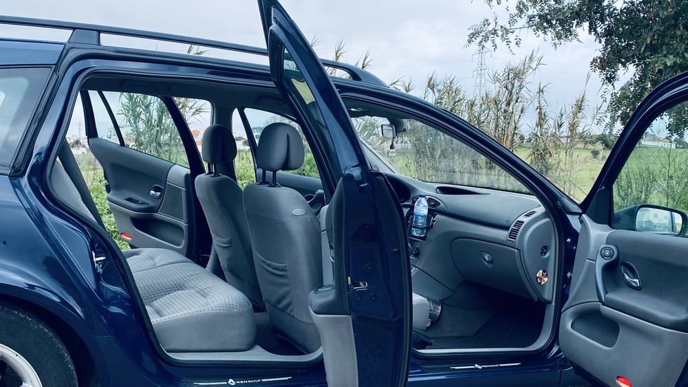 Carro do dia dia inspeção feita até 2026 com AC carregado