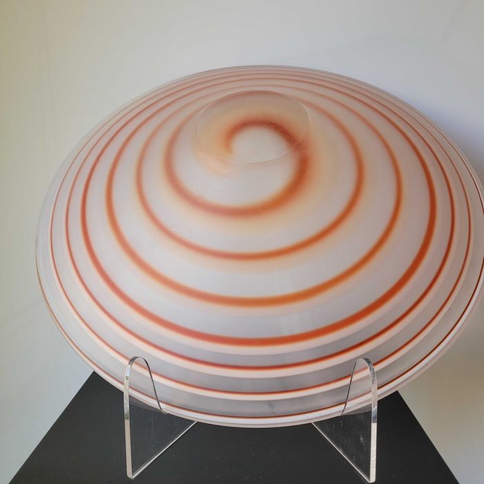 Szklana duża patera