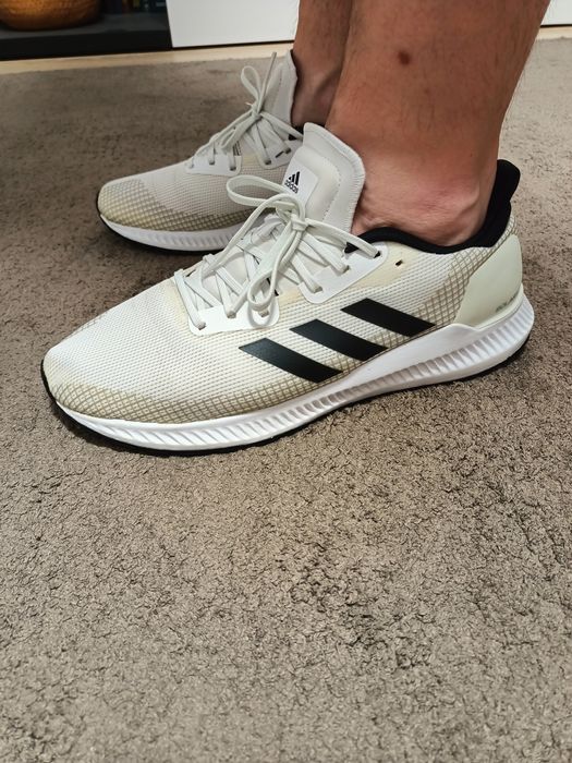Продам красовки Adidas