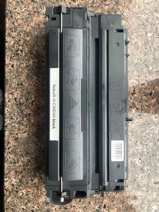 Картридж HP  C3903A black