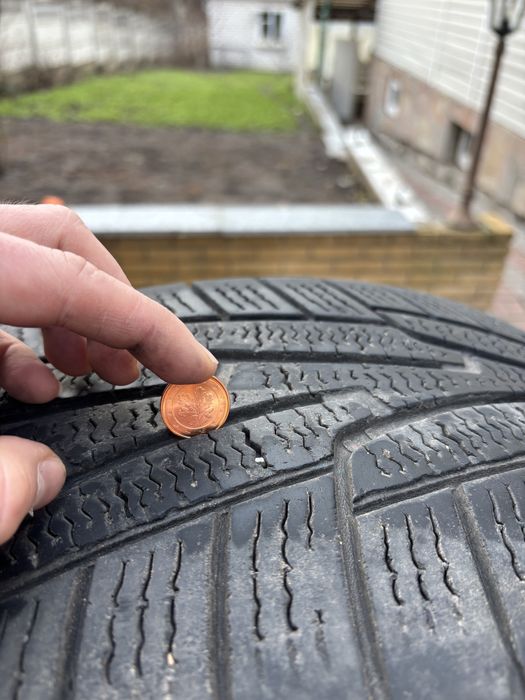 Шини   Зимові KUMHO 235/60 R18