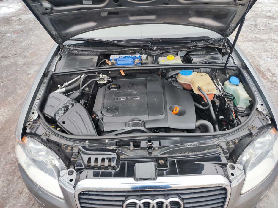 Audi A4-2.0 TDI-140KM-automat-bogate wyposażenie-serwisowany