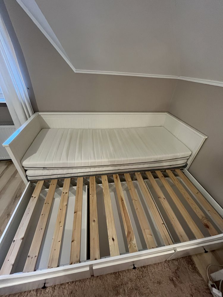 Łóżko HEMNES Ikea z 2 materacami
