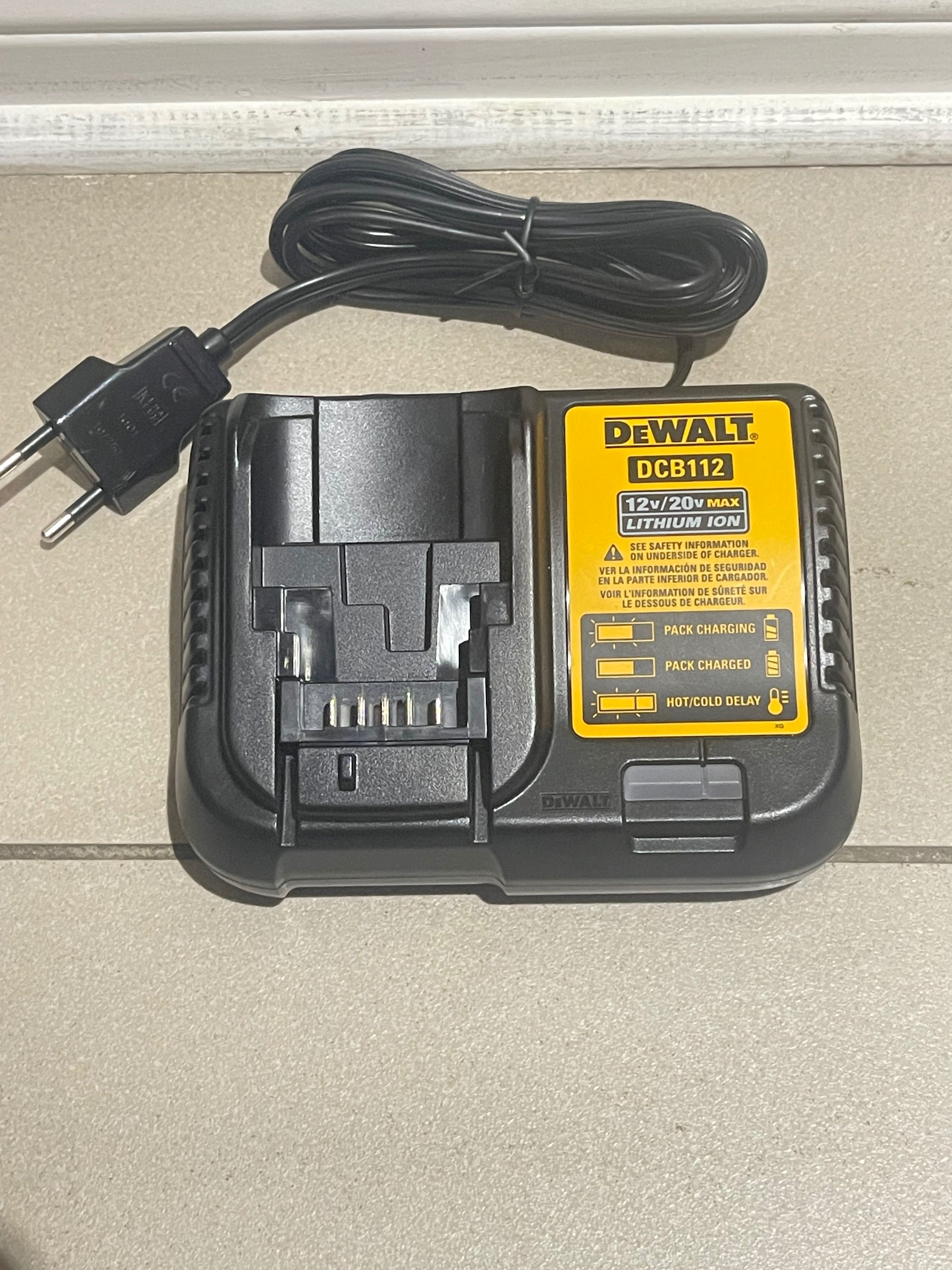 Dewalt Carregador