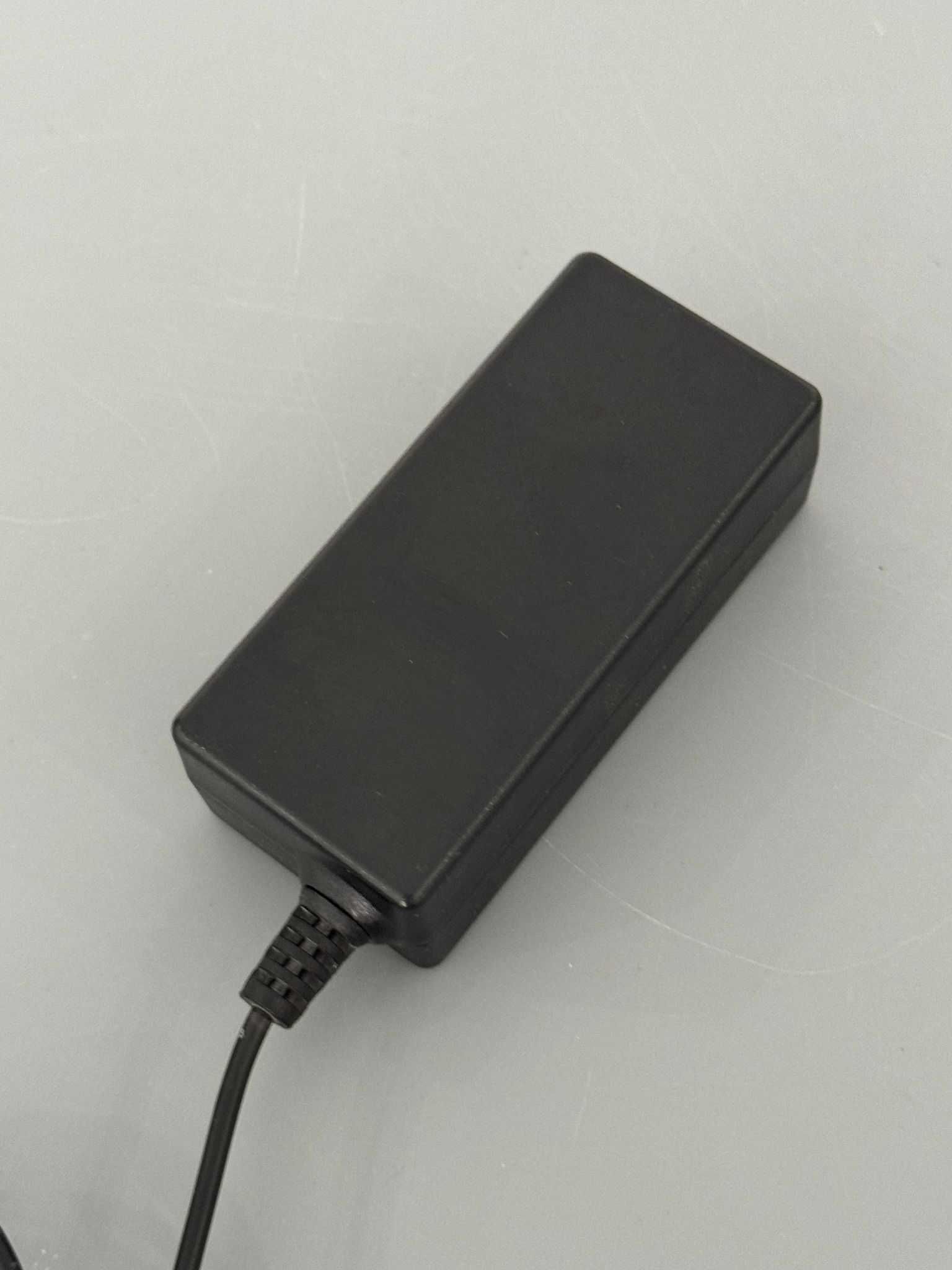 Oryginalny Zasilacz 5V 0.5A Bose Unikat