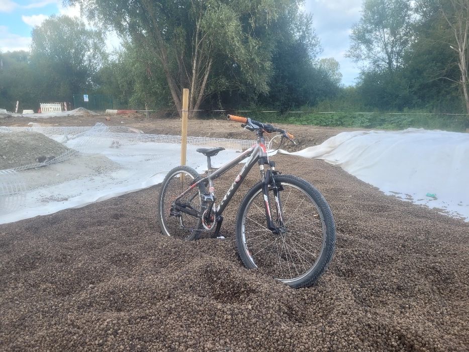 kross hexagon x1