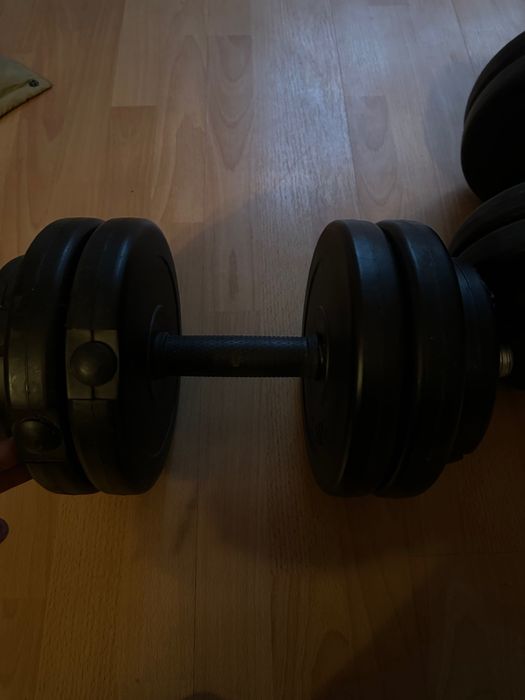 Продам гантели 12 кг