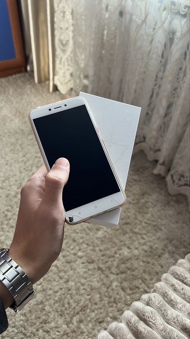 Продам Redmi 4x 2/16