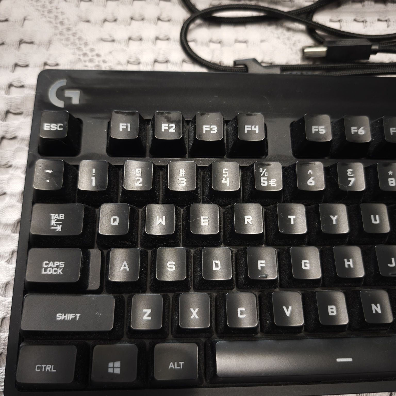 Клавіатура дротова Logitech G PRO Mechanical Gaming USB