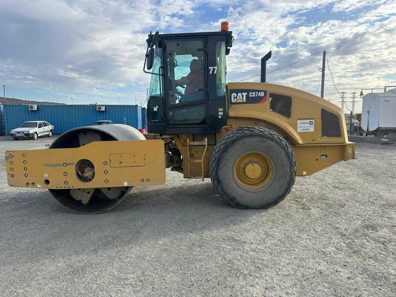 Послуги грунтового катку JCB 116D та CAT CS74B