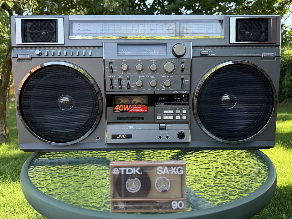 Продам магнитоллу JVC RC-M90LD