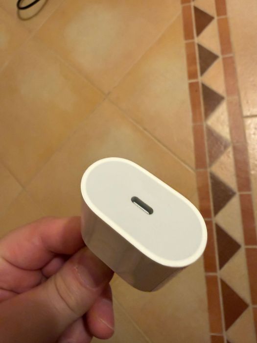 Iphone 14 pro max 256 gb com carregador e cabos incluido