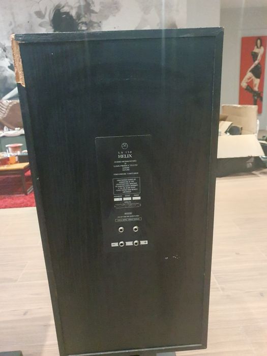 Sprzedam kolumny Linn  Helix LS 150 z oryginalnymi podstawkami