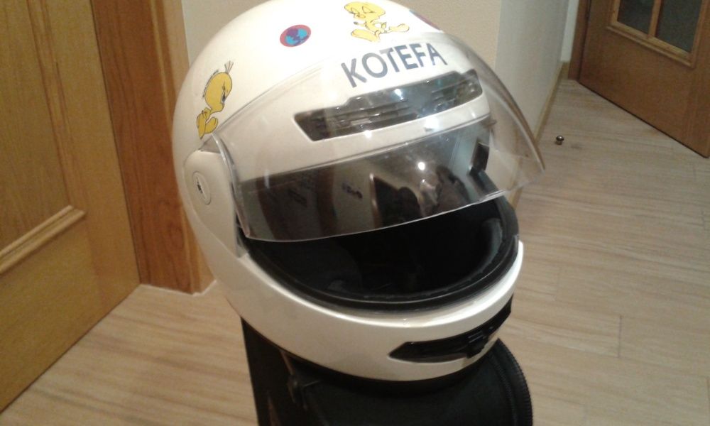 Capacete CMS branco