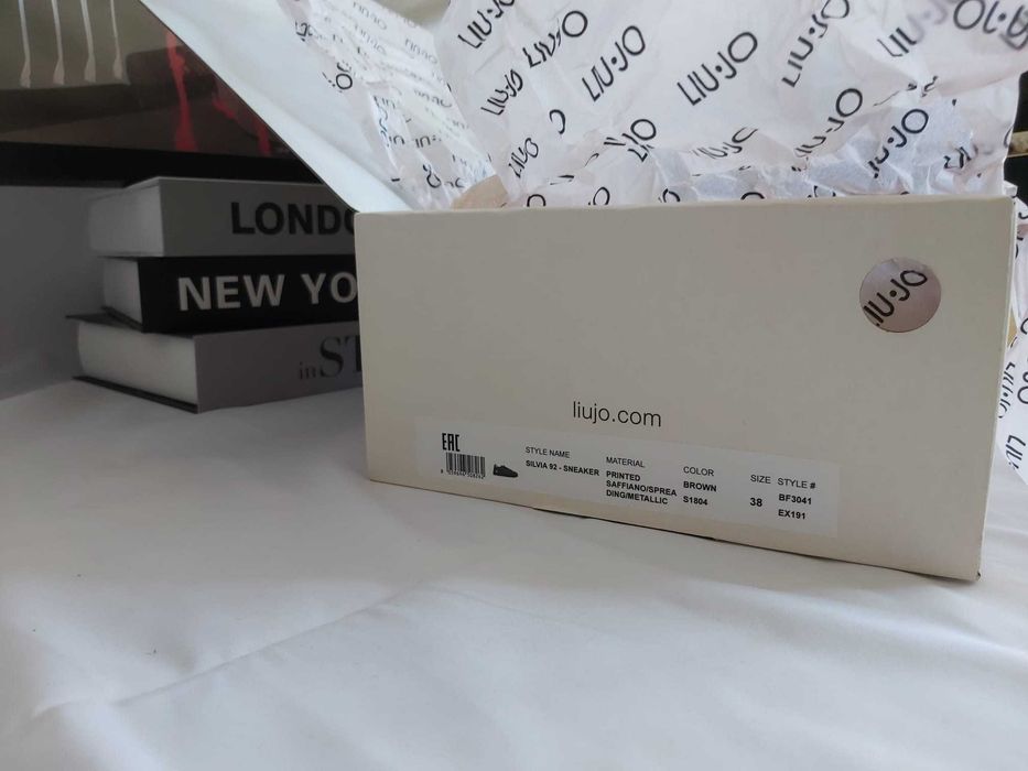 Sapatilha Liu Jo Silvia 92 Preta T38