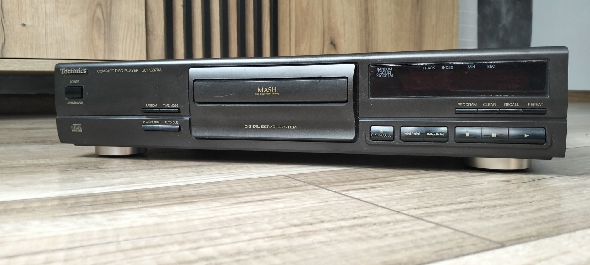CD Technics SL-PG370A