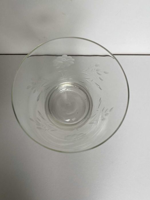 zestaw starych szklanek szlifowanych ze wzorami 6szt.