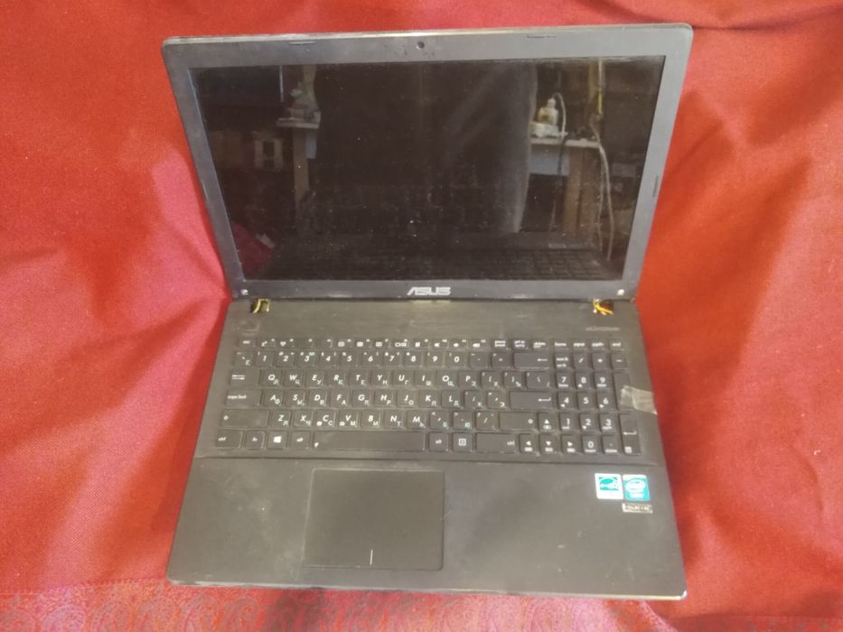 На запчасти Asus X551C