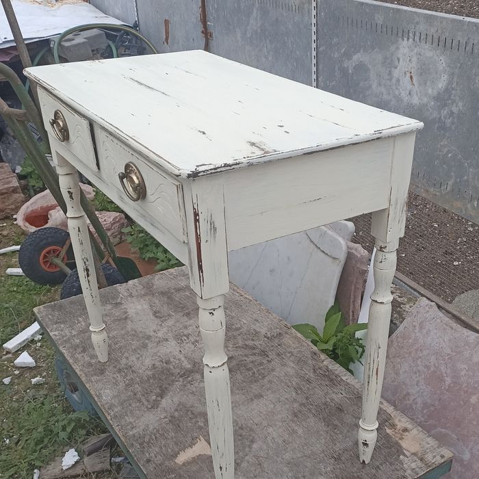 Mesa de apoio em madeira