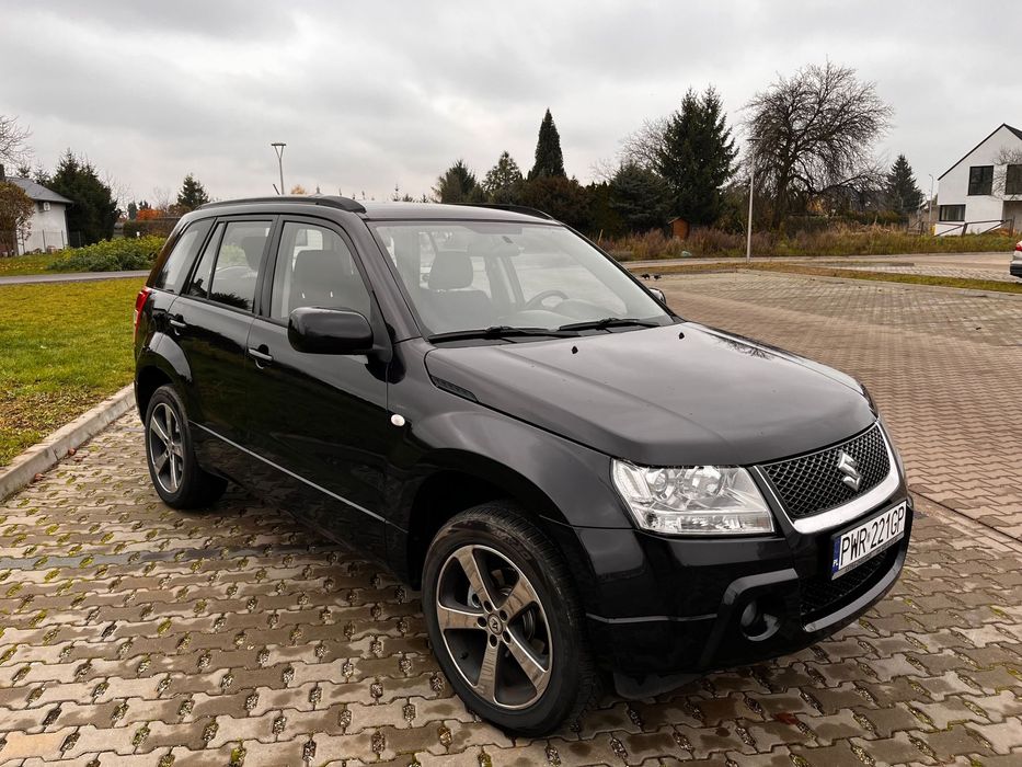 Suzuki Grand Vitara Suzuki Grand Vitara II 2.0 benzyna 2006r.