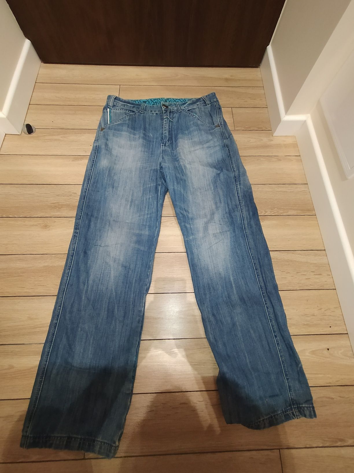 Spodnie jeansowe rozmiar 34