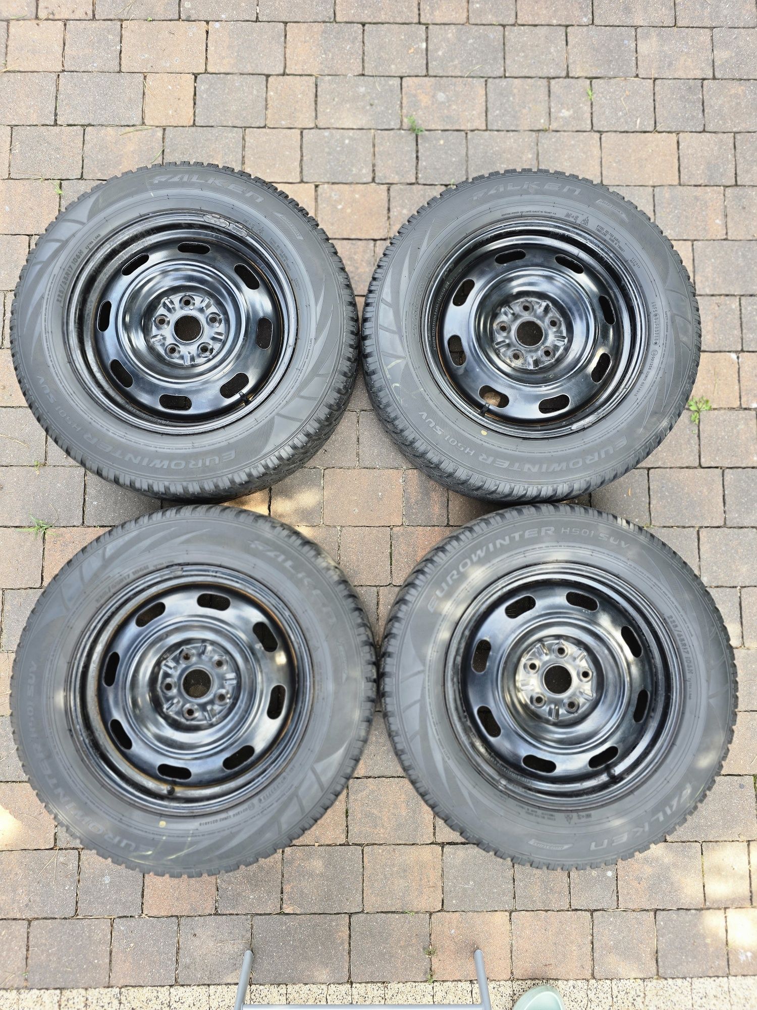 Koła zimowe SUBARU 225/65 R17 FALKEN + felgi 5x114.3 otwór 56.1