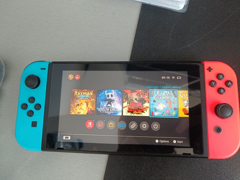 Konsola Nintendo switch  z 5 grami i 32GB pamięci