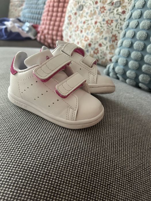 Sapatilhas Adidas + NIKE