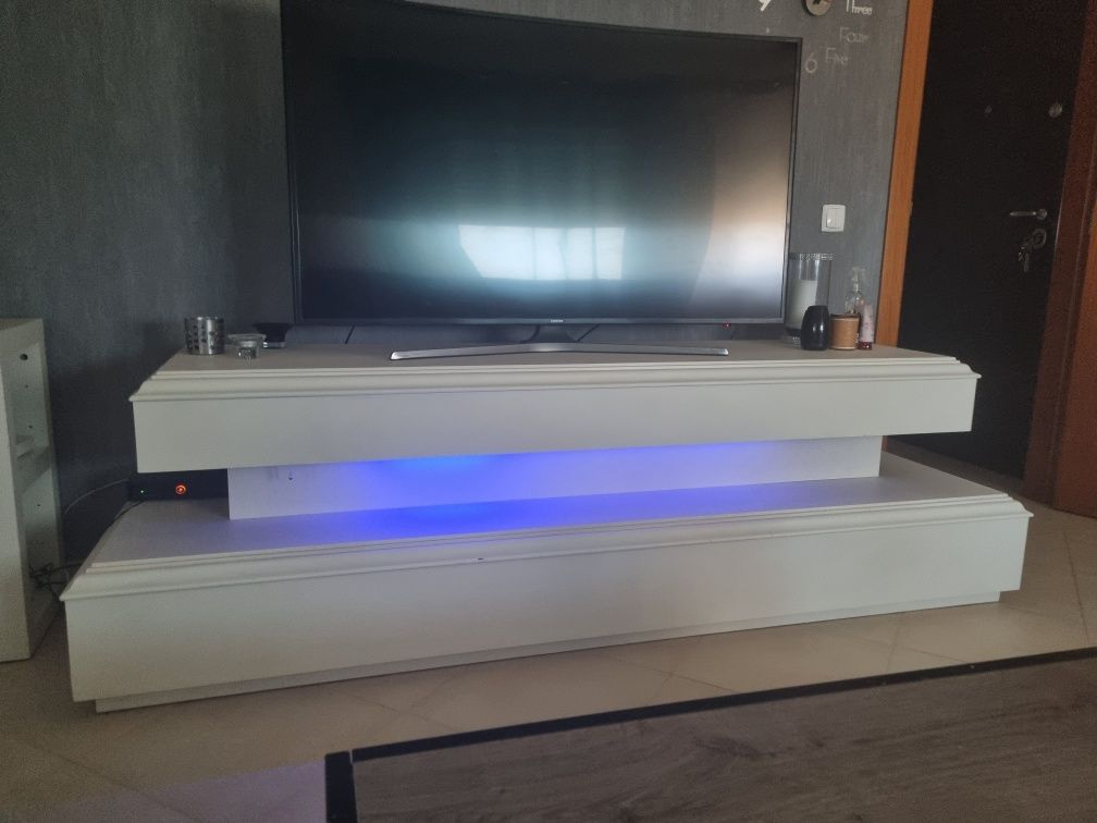 Móvel TV com Led