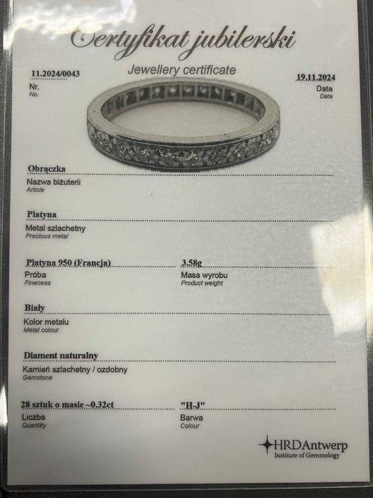 Złoty pierścionek z brylantami 0.32 ct