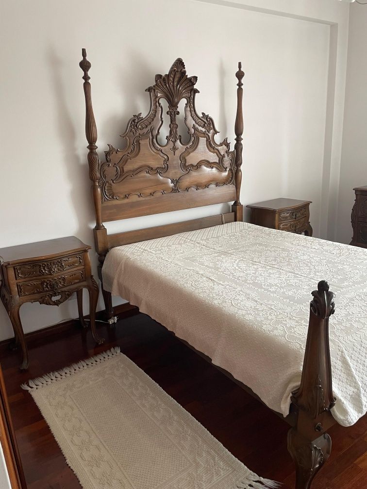 Excelente Mobília de Quarto D. João V