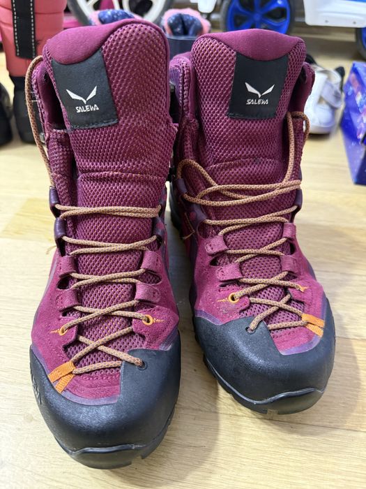 Жіночі Saleva 38 розмір