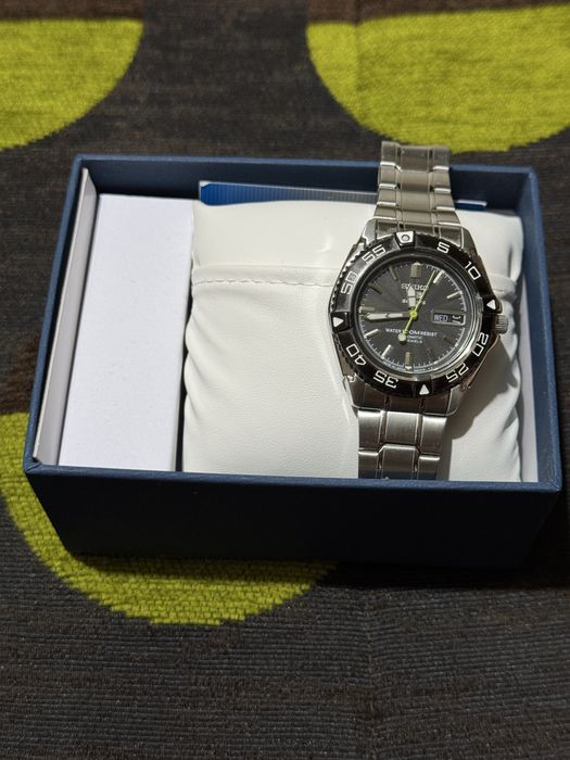 Seiko 5 automatic Modelo SNZV23J1