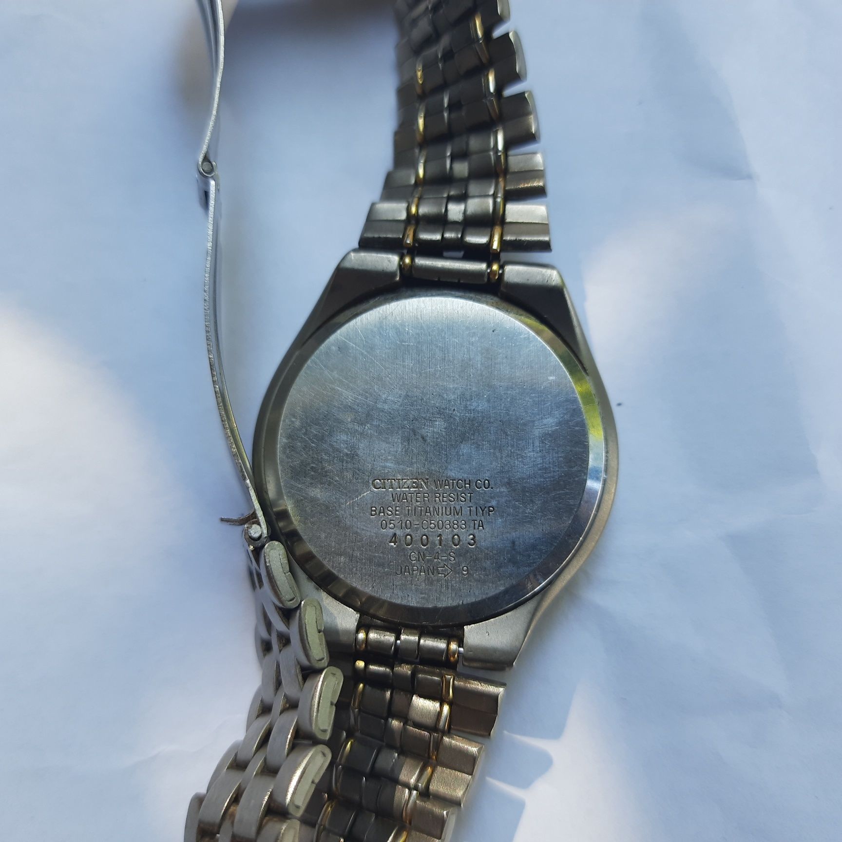 Продам мужские наручные часы CITIZEN ("бык"), хронограф, титан.