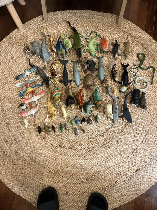 Brinquedos bonecos diversos