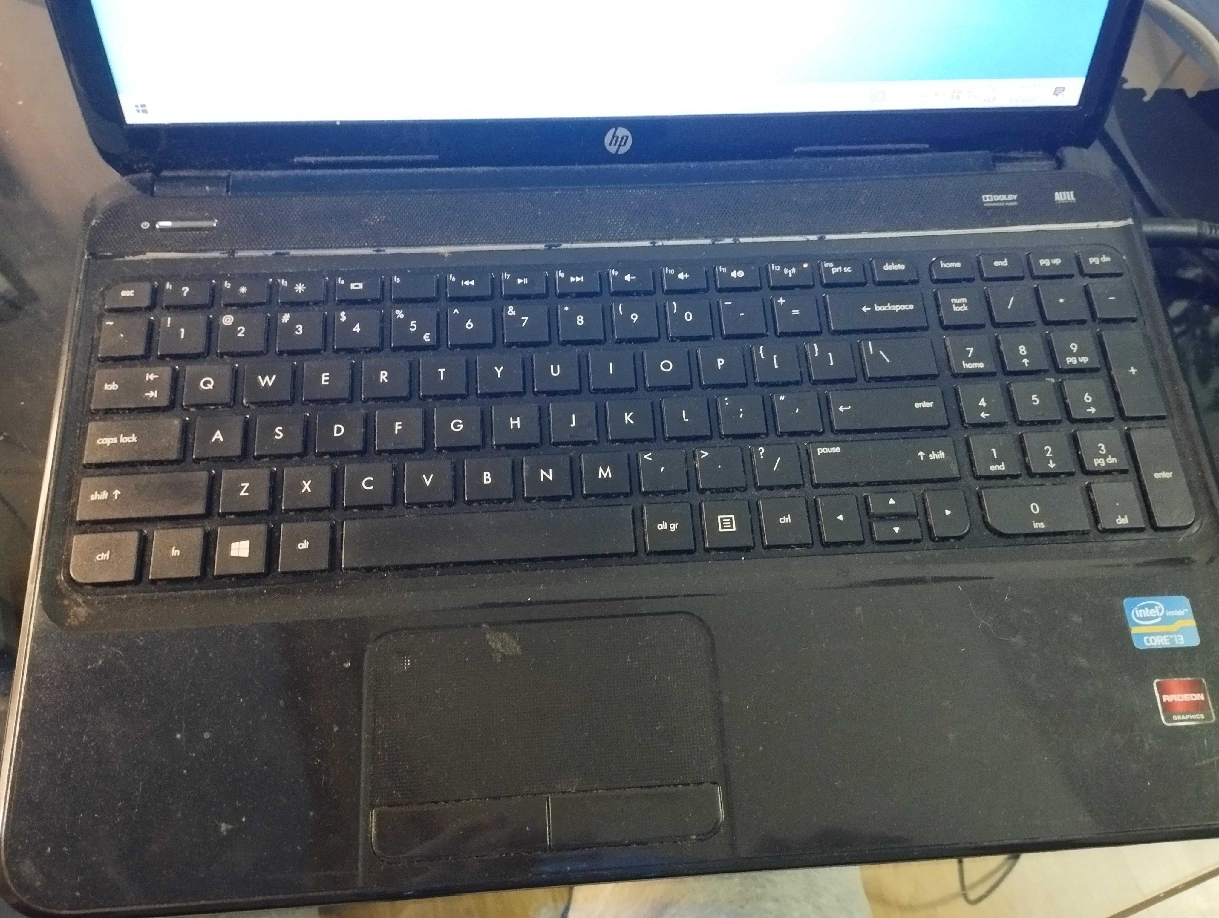 Laptop HP Pavilion G6 czarny i3