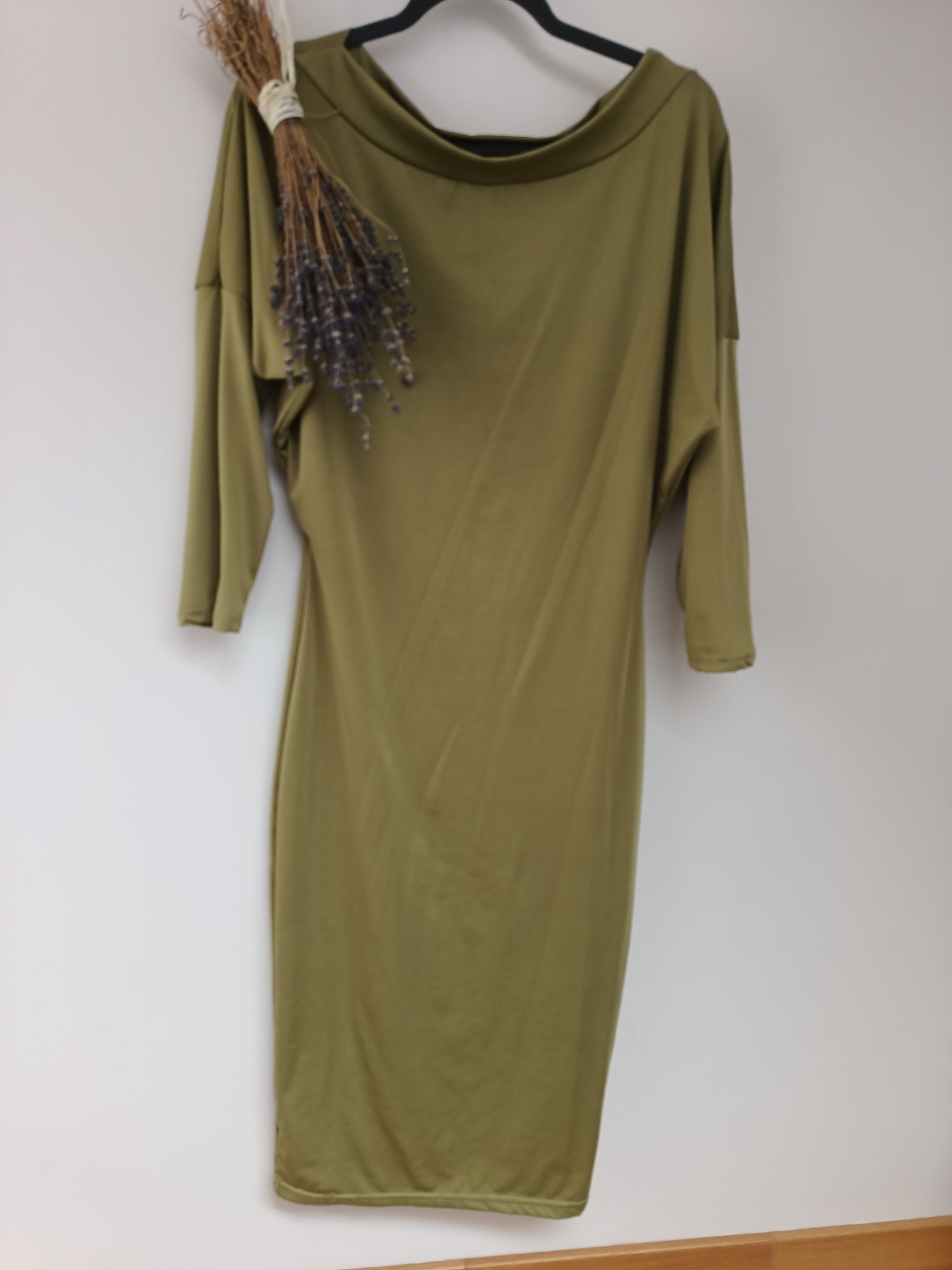 Zielona oliwkowa sukienka midi L