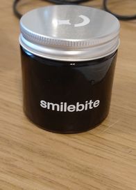 Smilebite - proszek do wybielania zębów z węglem kokosowym