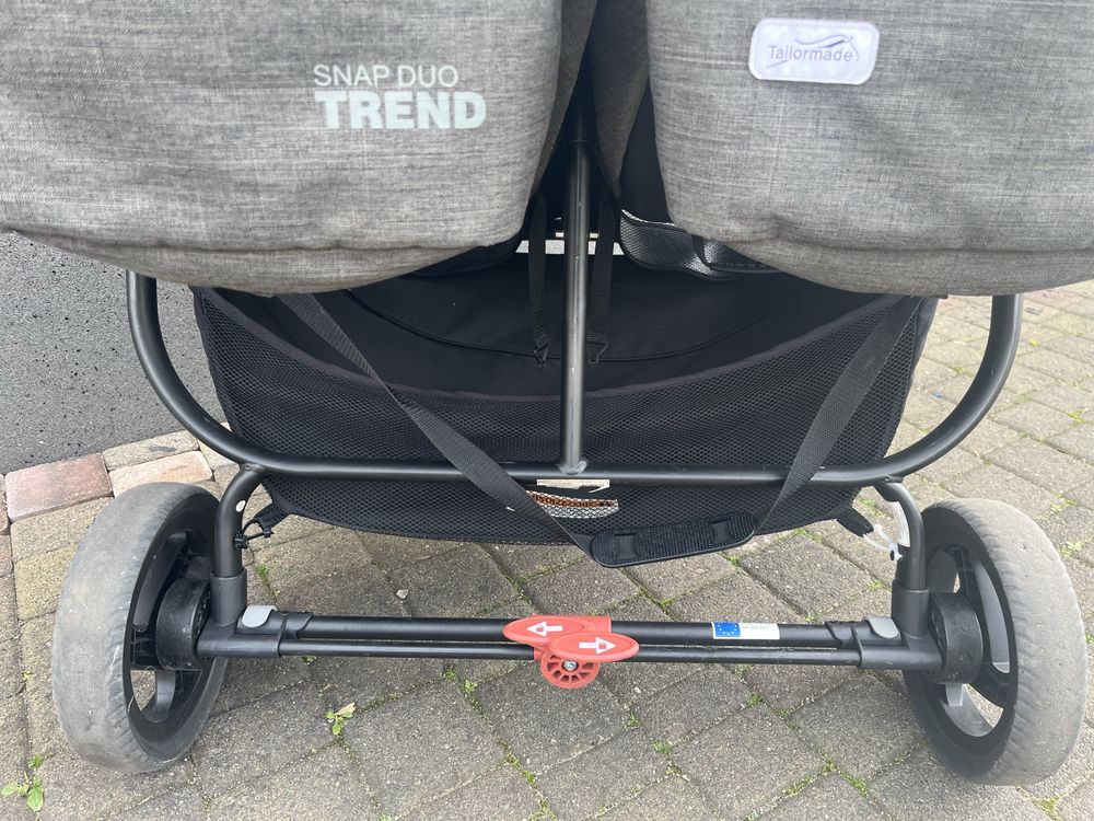Spacerówka bliźniacza Valco Baby Snap duo Trend