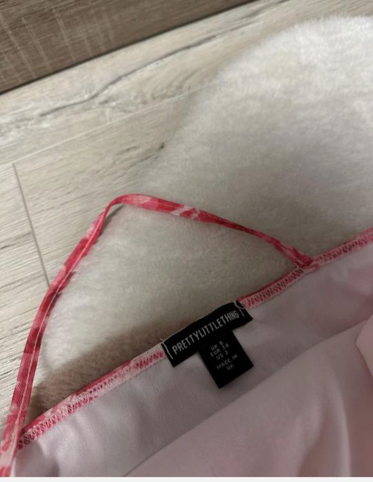 сукня в квітковий принт