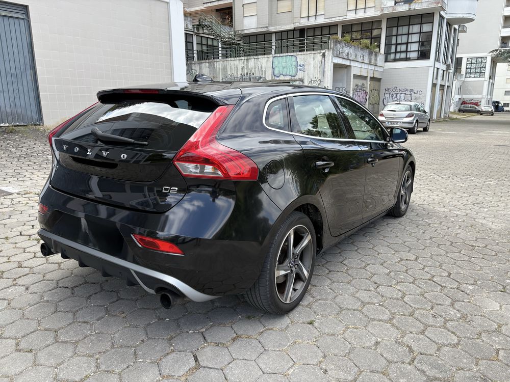 Volvo V40 D2 R-Design