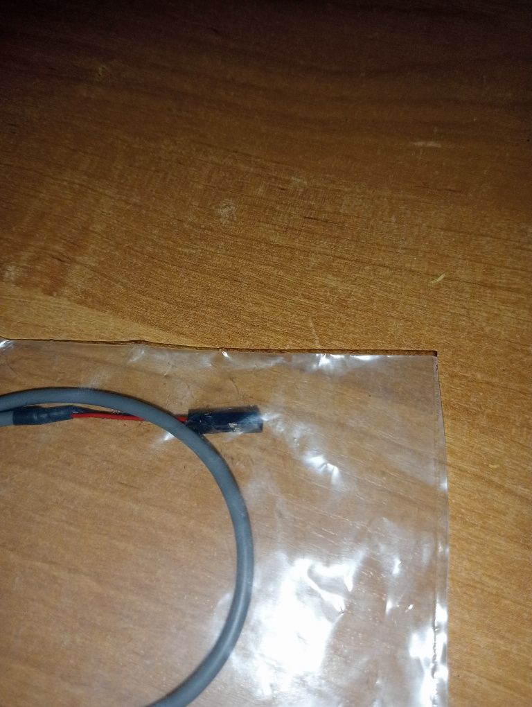 Adapter GIGABYTE 12CF1-10S011-01R.  Przewód audio CD DVD